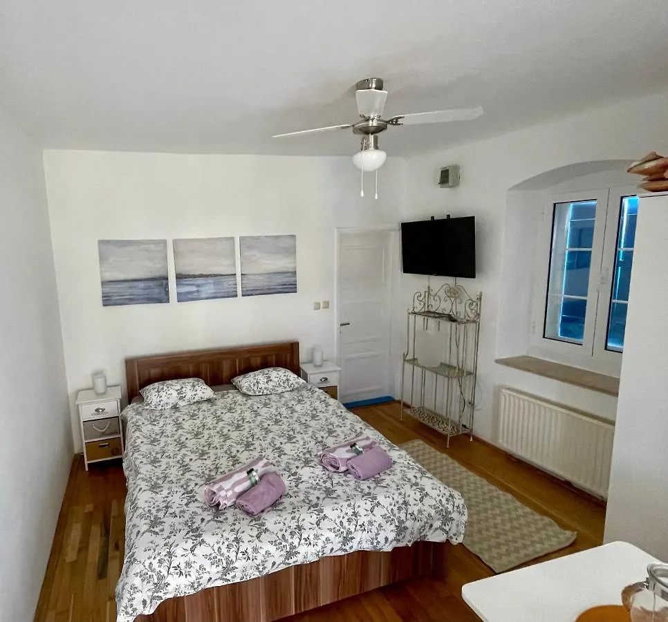 Guest house Pjacal Hotel Veli Losinj